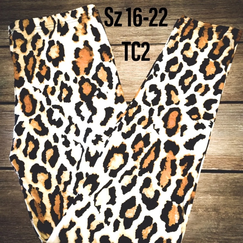 EXTRA PLUS Leopard Cheetah Leggings 16-20 NWT